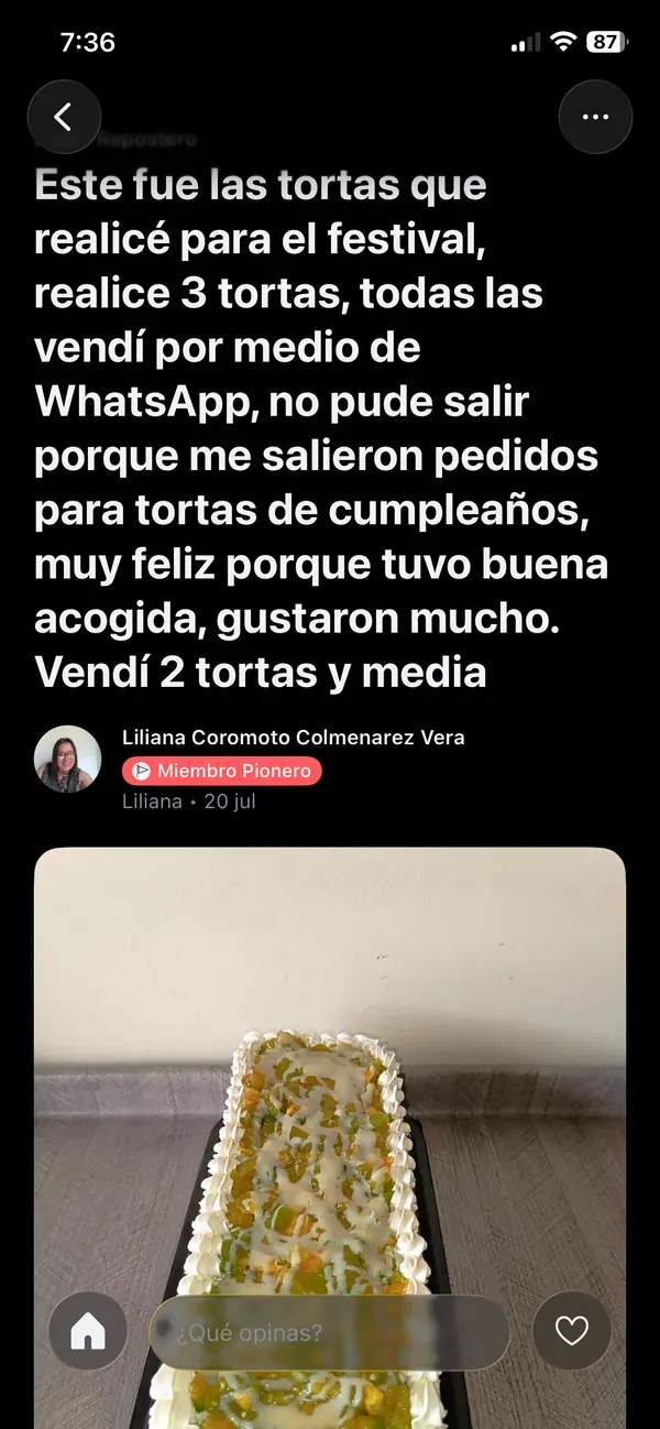 Alumna cuenta en la comunidad que vendió sus tortas por WhatsApp